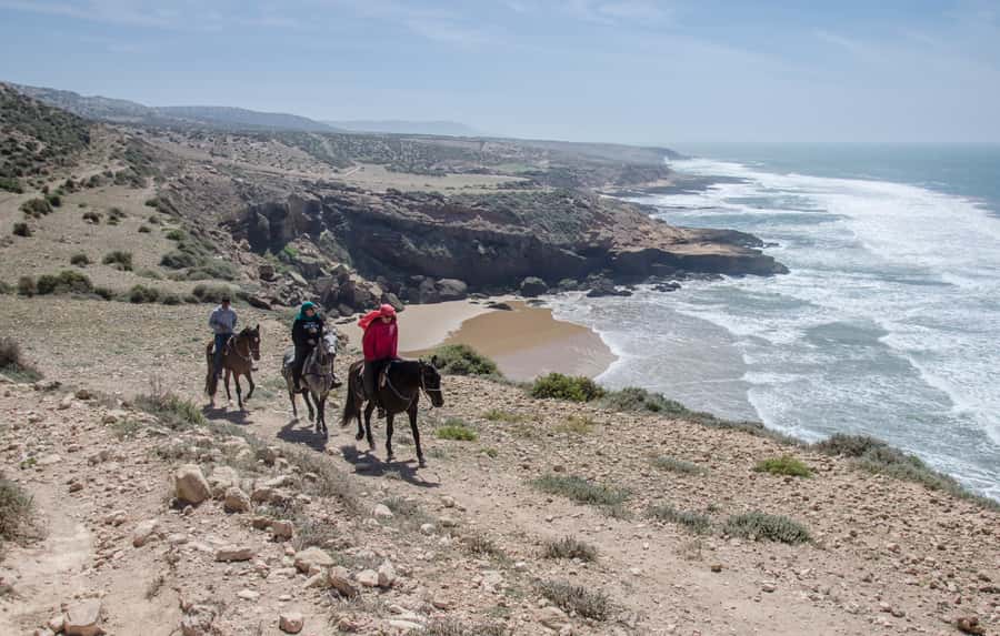 From Essaouira: Scenic Diabat Horseback Ride with Transfer - Why Diabat makes a better riding setting than town