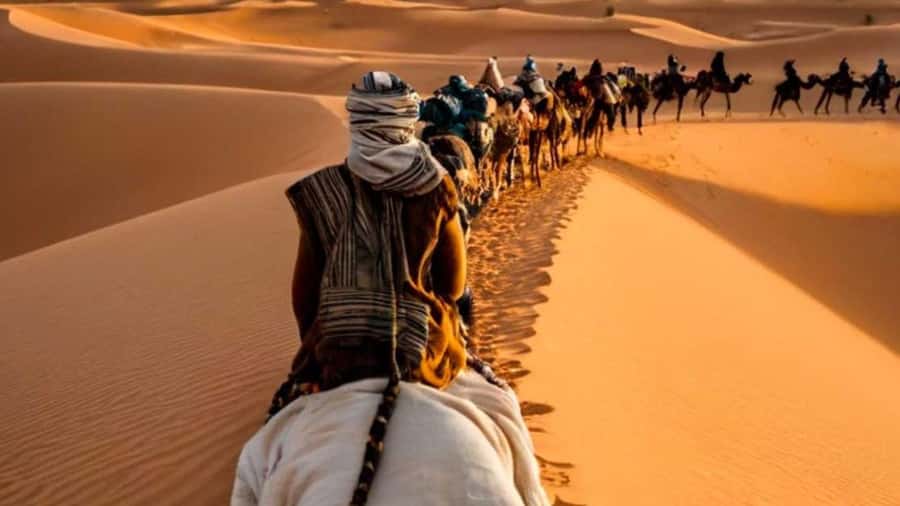 From Fes: 2-Day Merzouga Desert Trip w/Luxury Tent & Dinner - Midelt, the Ziz Valley, and Erfoud