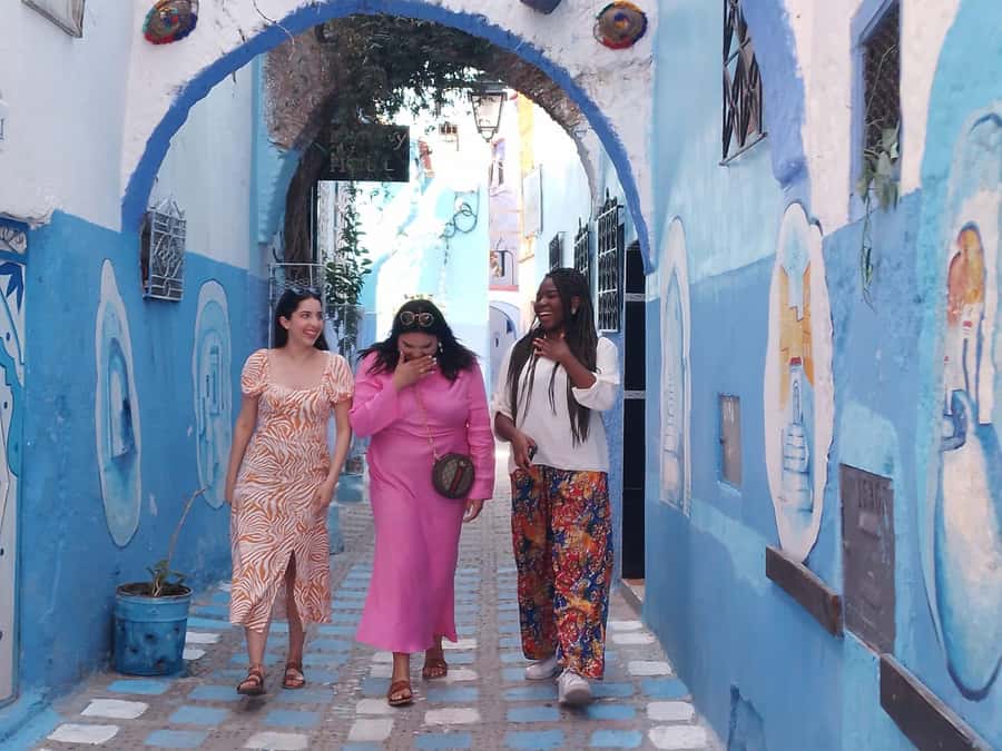 From Fez: Day Tour to the Blue Town of Chefchaouen - Lunch, shopping, and cash