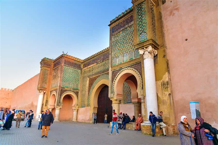 From Fez: Volubilis Moulay Idriss and Meknes Day Trip - Moulay Idriss: a short stop with a strong sense of place