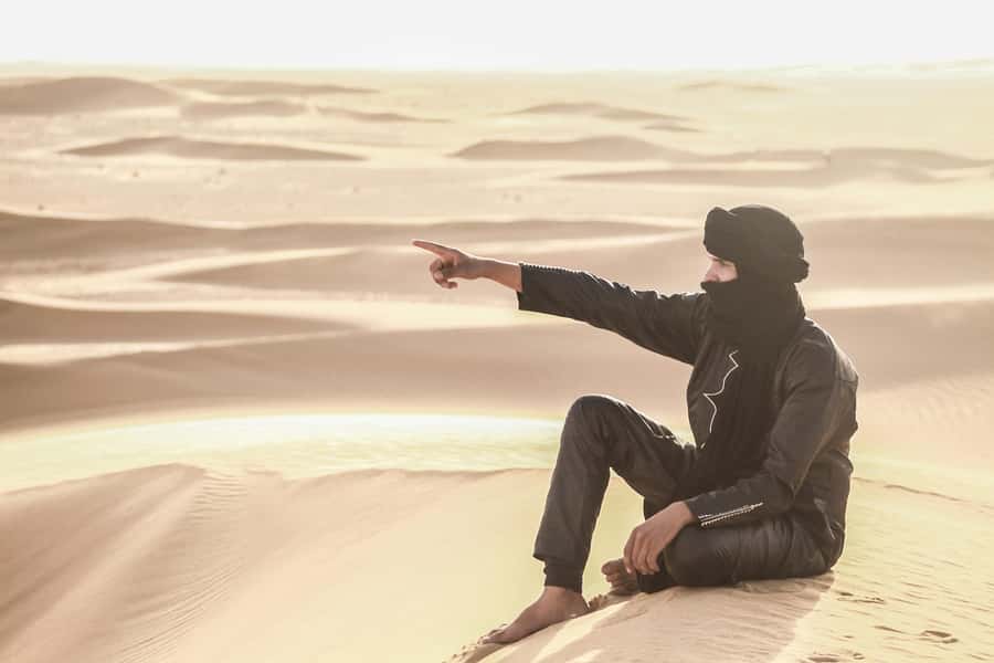 From Marrakech: 3-Day Desert with luxury camp, camel & meals - Day two: Gorges, roses, and the long road to Erg Chebbi