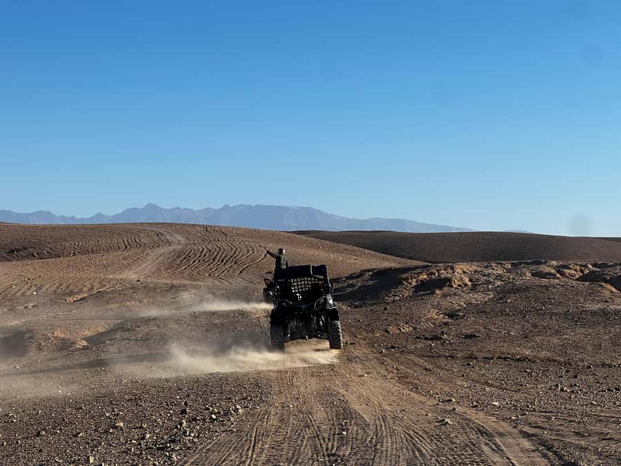 From Marrakech: Agafay Desert Buggy 1Hour & Dinner Show - Dinner under the desert sky