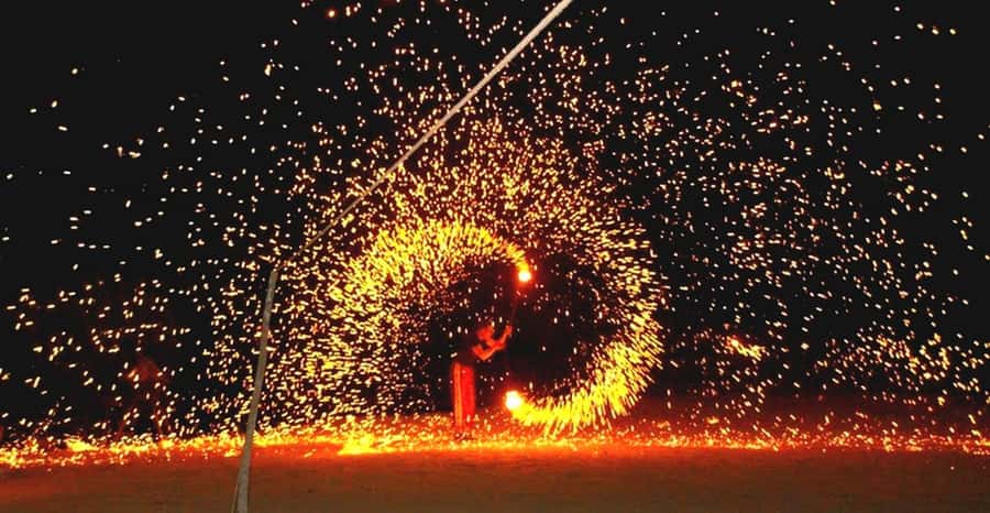 From Marrakech : Agafay Desert Sunset Dinner with Camel Ride - Languages, access, and who will enjoy it