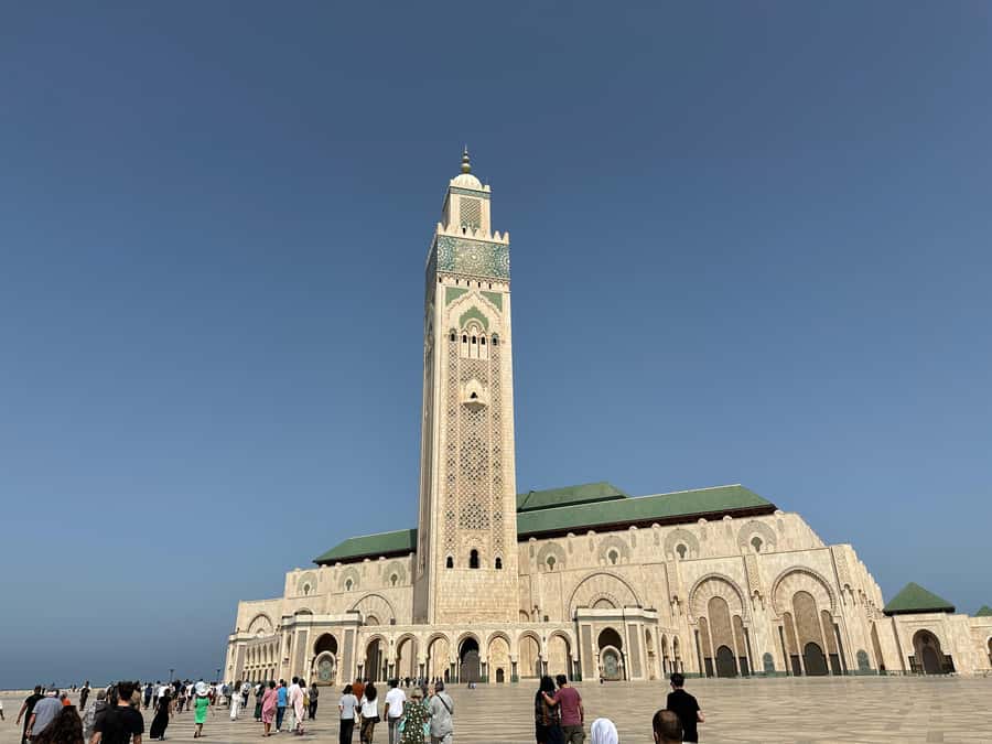 From Marrakech: Casablanca Day Trip by van - Place Mohammed V and United Nations Square