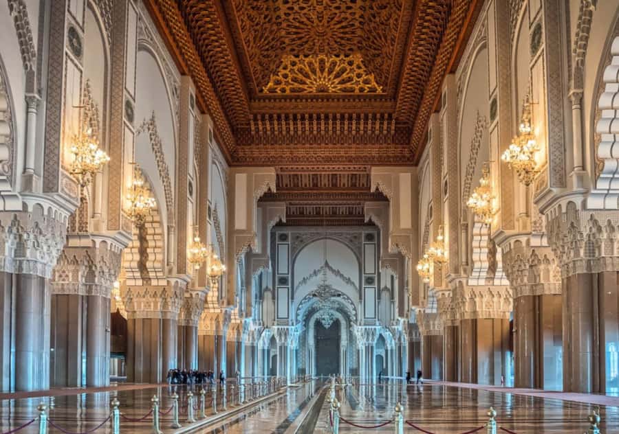 From Marrakech: Casablanca Tour with Hassan II Mosque Visit - An hour beside the Atlantic at Ain Diab