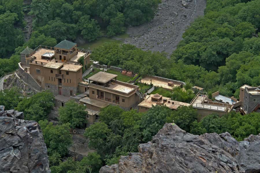 From Marrakech: Full-Day Atlas Mountain Berber Tour - Transport, group size, and the long return