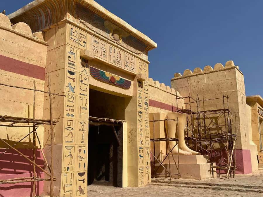 From Marrakech: Ouarzazate, Ait Ben Haddou & Atlas Studios - Who should book this day trip