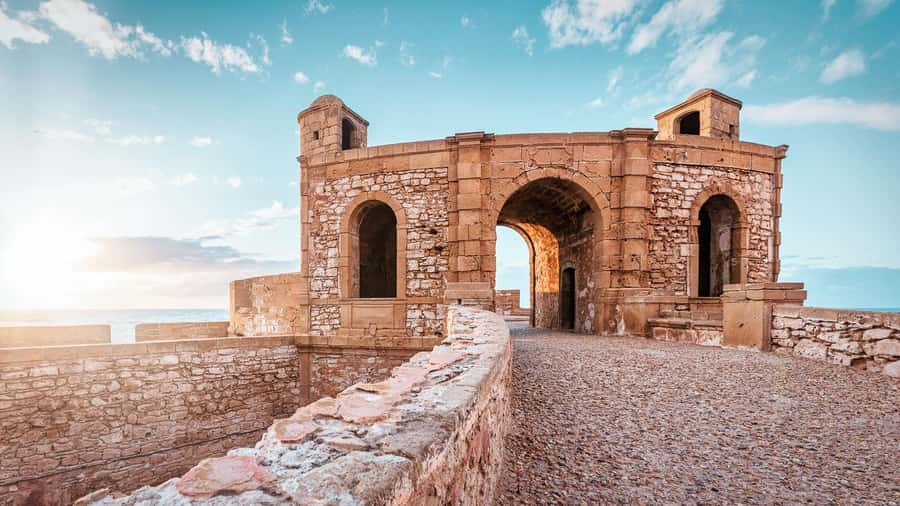 From Marrakech: Private Full-Day Essaouira Tour - Souks, crafts, and Place Moulay Hassan