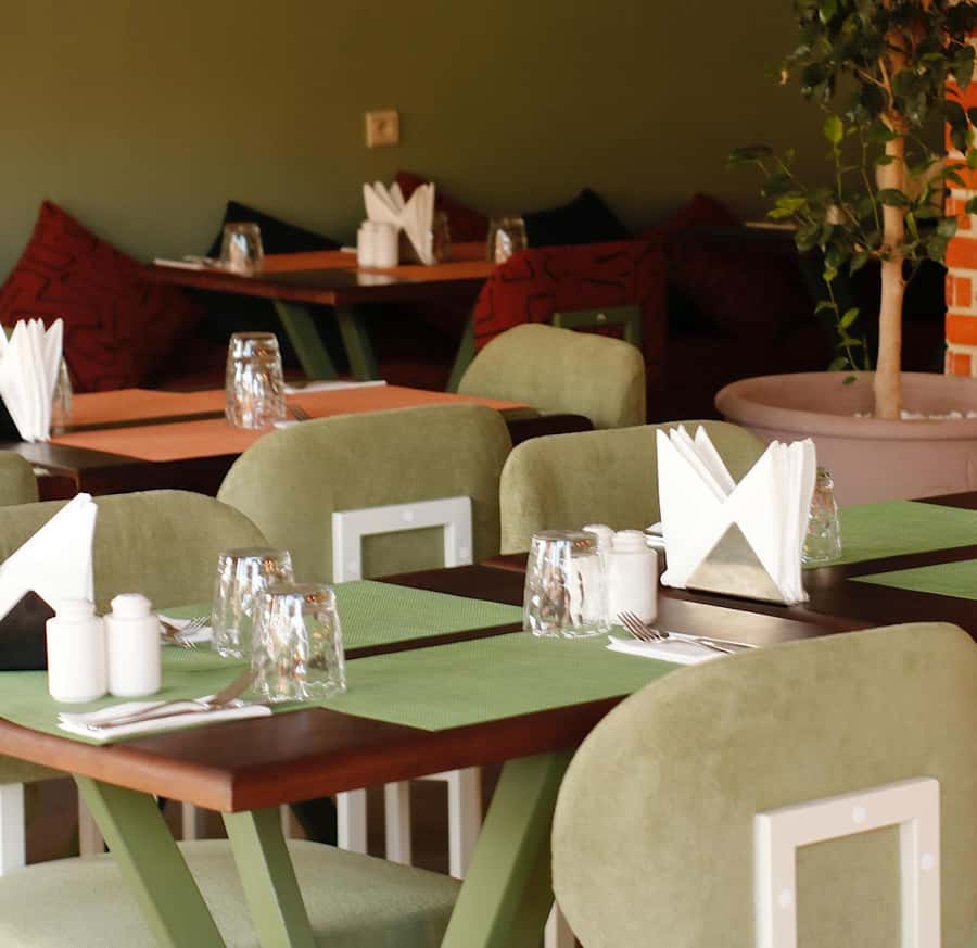 From Marrakech: Rooftop Dinner & Romantic Medina Views - Should you book this rooftop dinner?