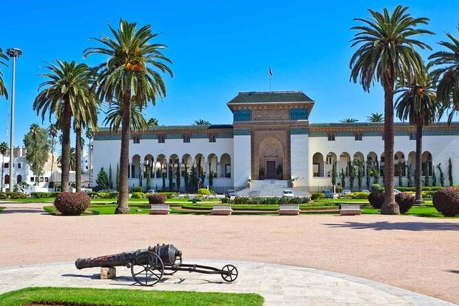 From Rick’s Café to Royal Palaces: A Casablanca Adventure - Rick’s Café is mainly a photo stop