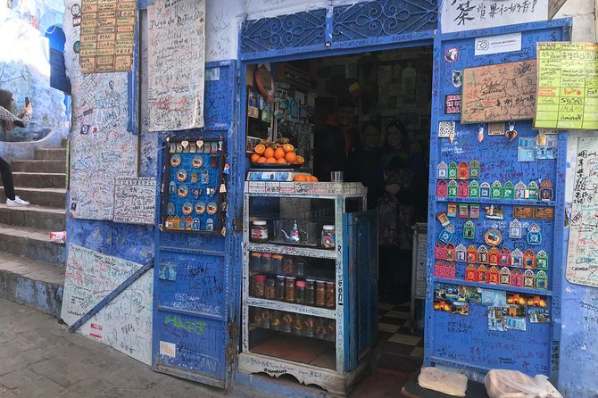 From Tangier: Special Day Trip to Chefchaouen and Tetouan - Comparing the medinas in Tetouan