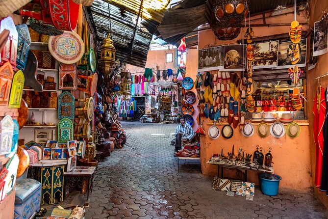 Full Day Marrakesh City Tour including Local Lunch - Lunch in the medina