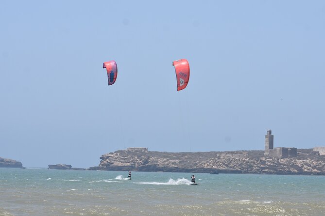 Group Kitesurf Lesson - Moving from kite control to water work