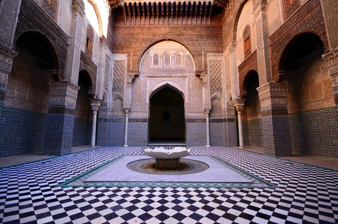 History and culture with Fes Medina private tour guide - Why a guide matters in Fez el-Bali