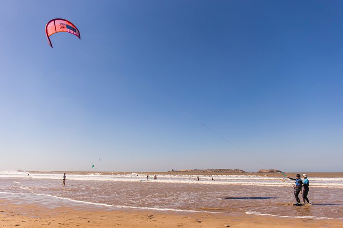 Kitesurfing Lessons in Essaouira Beach - What you learn in the first two hours