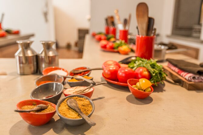 l'Atelier - Moroccan Cooking Workshop in Essaouira - Preparing Moroccan dishes from the cutting board up