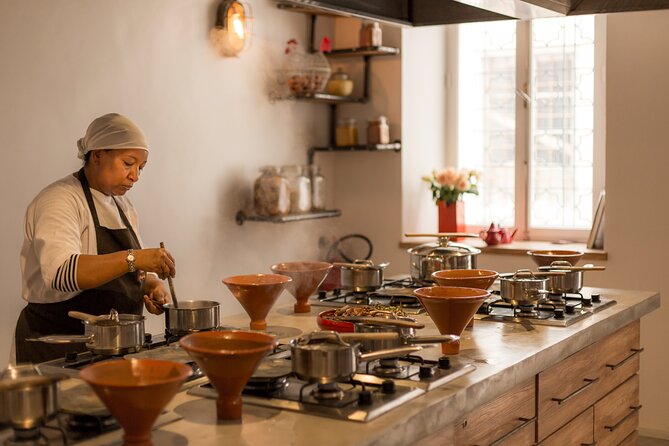 l'Atelier - Moroccan Cooking Workshop in Essaouira - Group size, language, and family suitability