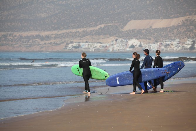 Learn to Surf with a Local - One Day Surf Experience - Getting ready for the 10:00 am start