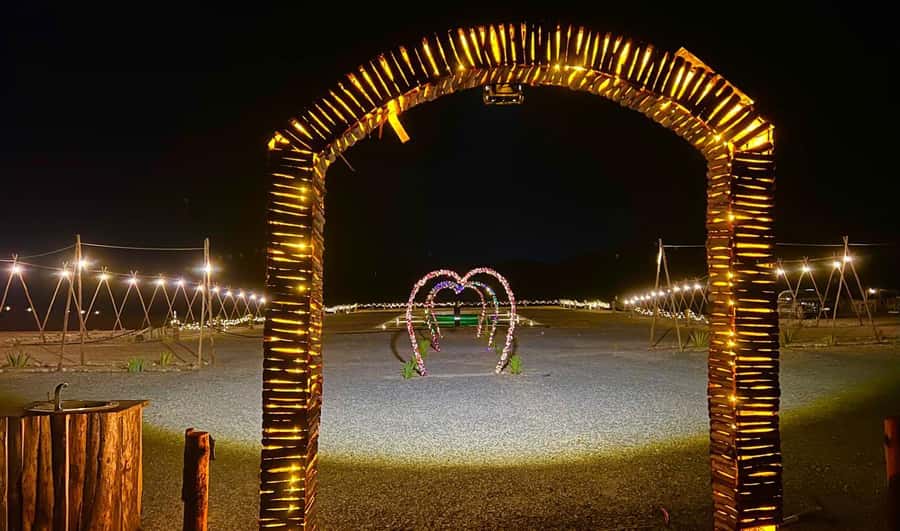 Marrakech: Agafay Desert Camel Ride, Dinner, Fire Show - The argan oil stop and Moroccan tea