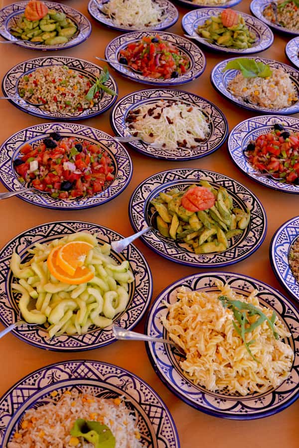 Marrakech: Agafay Desert Magic Sunset Dinner & Live Show - Moroccan dinner under the stars
