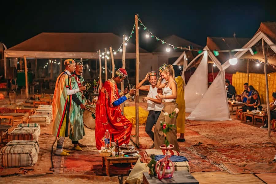 Marrakech: Agafay Desert Magical Overnight with Dinner Show - A Moroccan dinner with music and fire