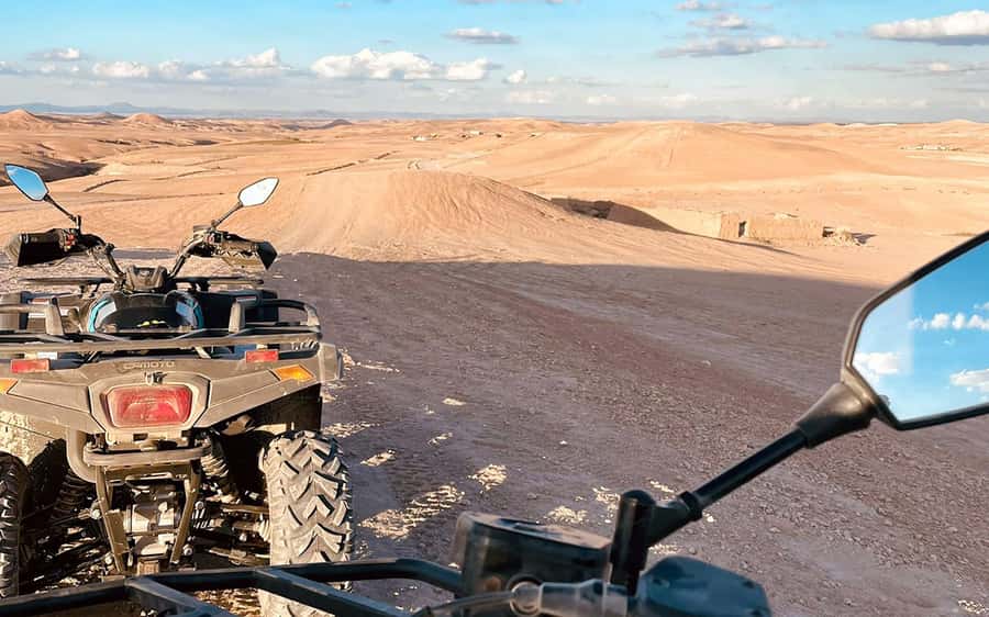 Marrakech: Agafay Desert Quad Bike Tour with Moroccan Tea - Riding the rolling dunes of Agafay