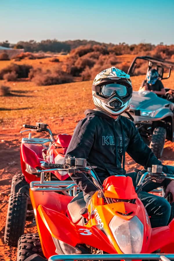 Marrakech: Agafay Desert Quad Bike with Camels & Dinner Show - What to pack for the evening
