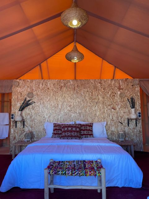 Marrakech: Agafay Desert Retreat, Tent, Dinner, Show & Pool - Sleeping under the stars