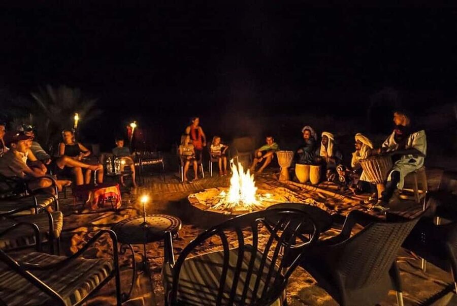 Marrakech: Agafay Desert Sunset, Camel Ride, Dinner and Show - Berber music, fire, and a lively finish
