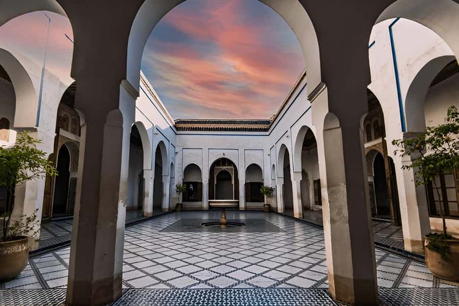 Marrakech: Bahia Palace, Ben Youssef Medersa, & Souks Tour - Why this three-hour route works in Marrakech