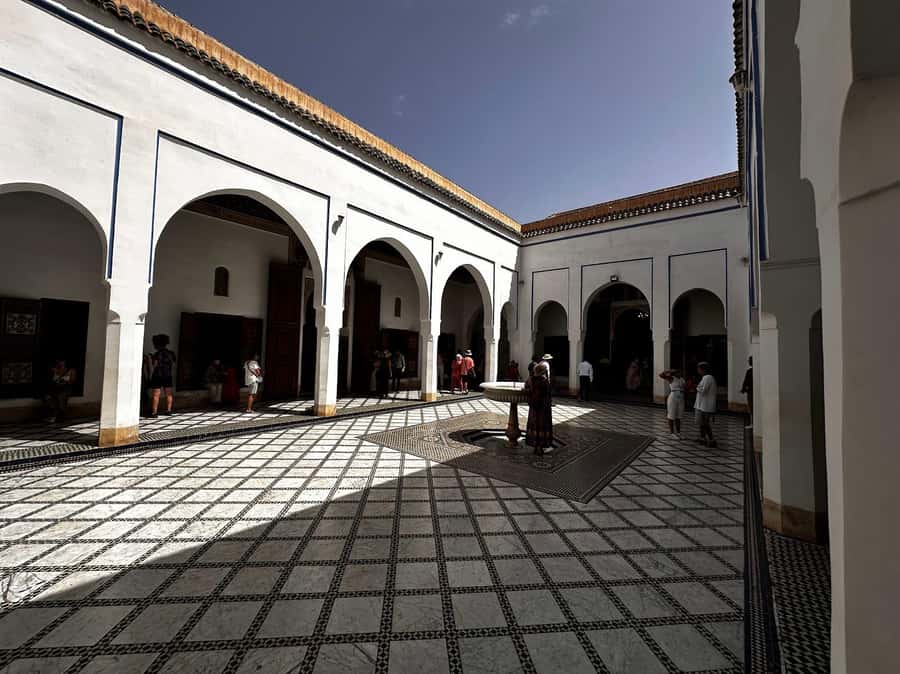 Marrakech: Bahia Palace Guided Tour with Skip-the-Line Entry - The Medina walk back to Jemaa el-Fna