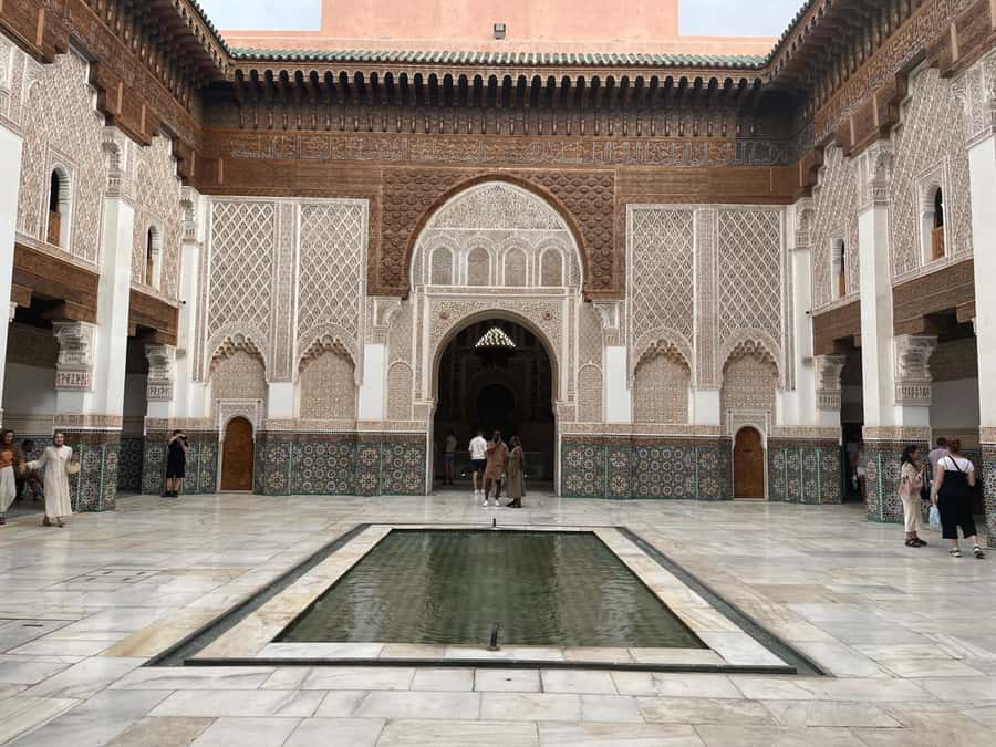 Marrakech: Bahia Palace, Madrasa Bn Yousef, Souk Medina Tour - Returning to Jemaa el-Fnaa