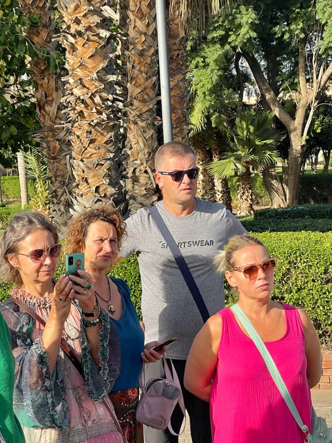 Marrakech: Bahia Palace, Madrassa & Souks Guided Tour - What the guides add to the experience