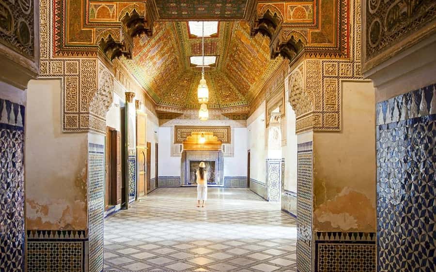 Marrakech: Bahia Palace, Saadian Tombs & Medina Walking Tour - Souks, workshops, and the Medina’s working streets