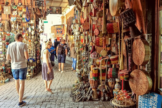 Marrakech: Bahia Palace, Saadian Tombs, Souk and Medina Tour - Bab Agnaou and the Kasbah quarter