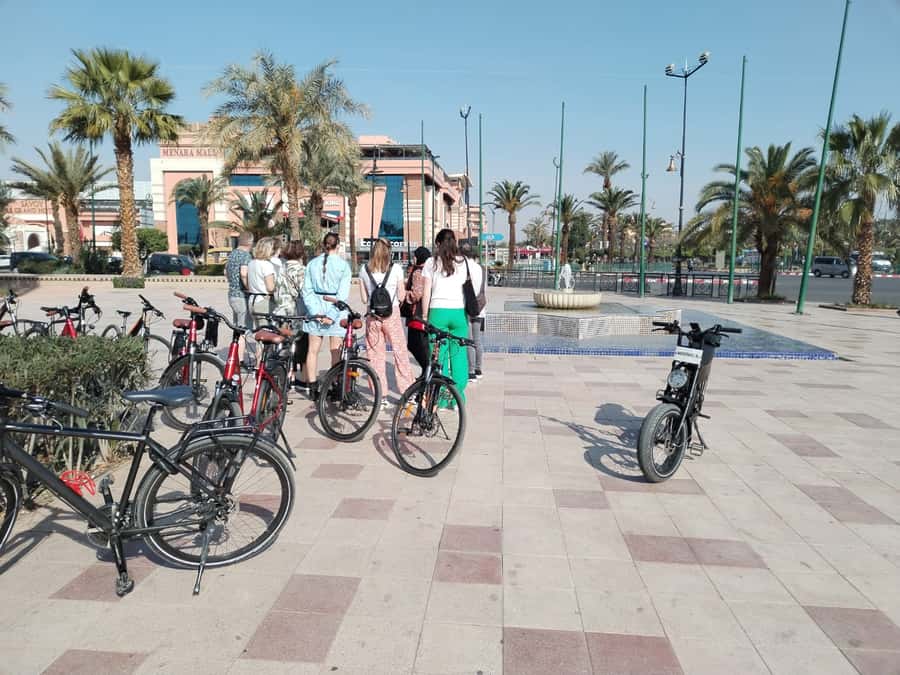 Marrakech: Bicycle Tour with a Local Guide - Why a bicycle helps you understand Marrakech