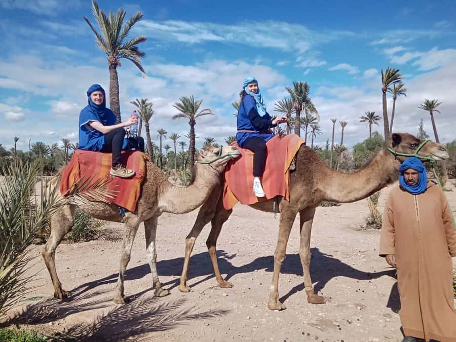 Marrakech camel ride in the palm grove - Getting dressed in Tuareg style