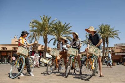 Cultural Bicycle Tour with Pastry and Tea