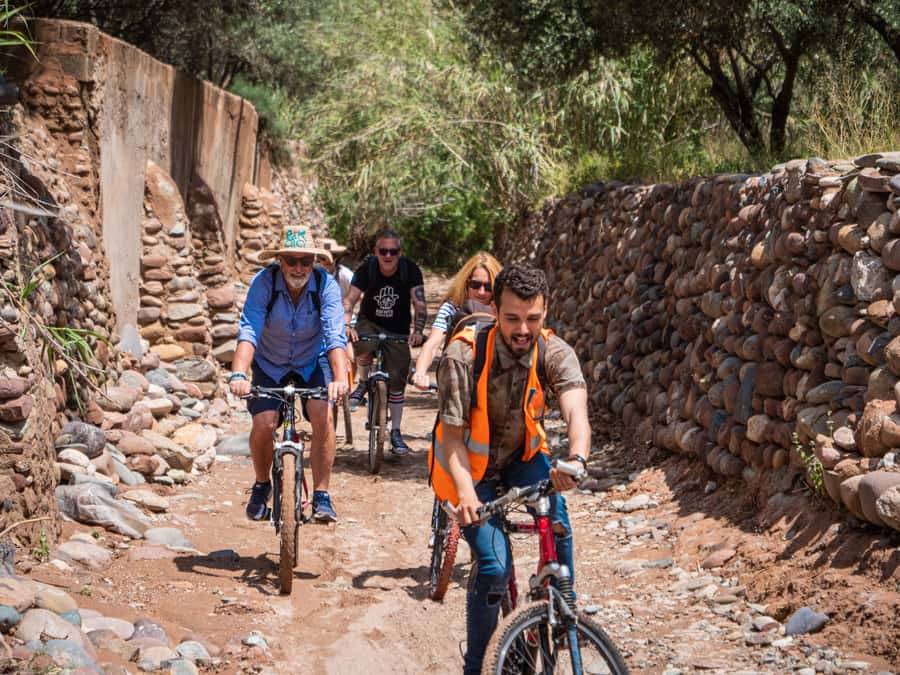 Marrakech: Cycling Tour in Palm Groove with Local Breakfast - Zellige tiles in tiny workshops