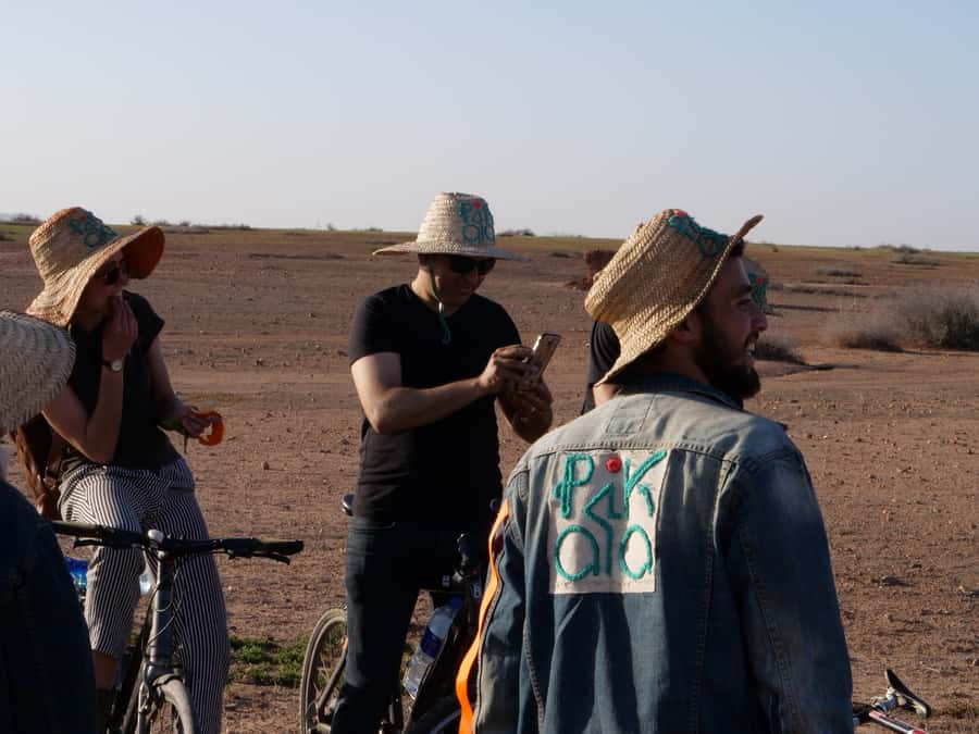 Marrakech: Cycling Tour in Palm Groove with Local Breakfast - Villas, castles, and working villages