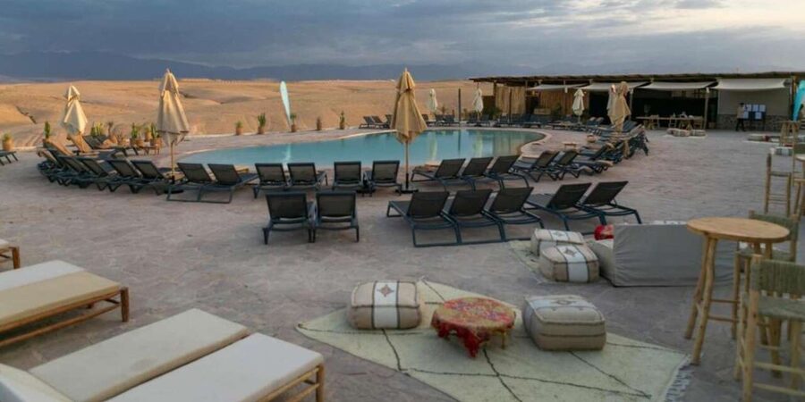 Marrakech: Day Pass in The Desert, swimming pool and lunch - Who should book this day?