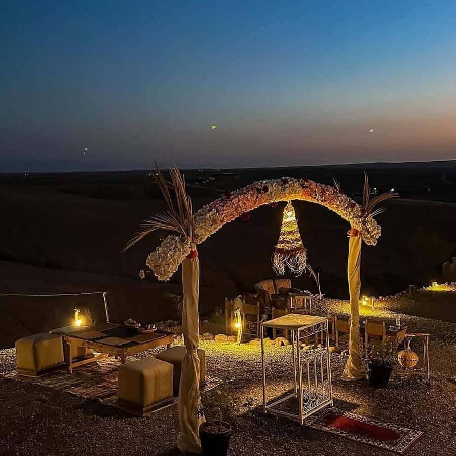 Marrakech: Desert Tour with Dinner, Show and Camel Ride - Guides, drivers, and the human side of the trip