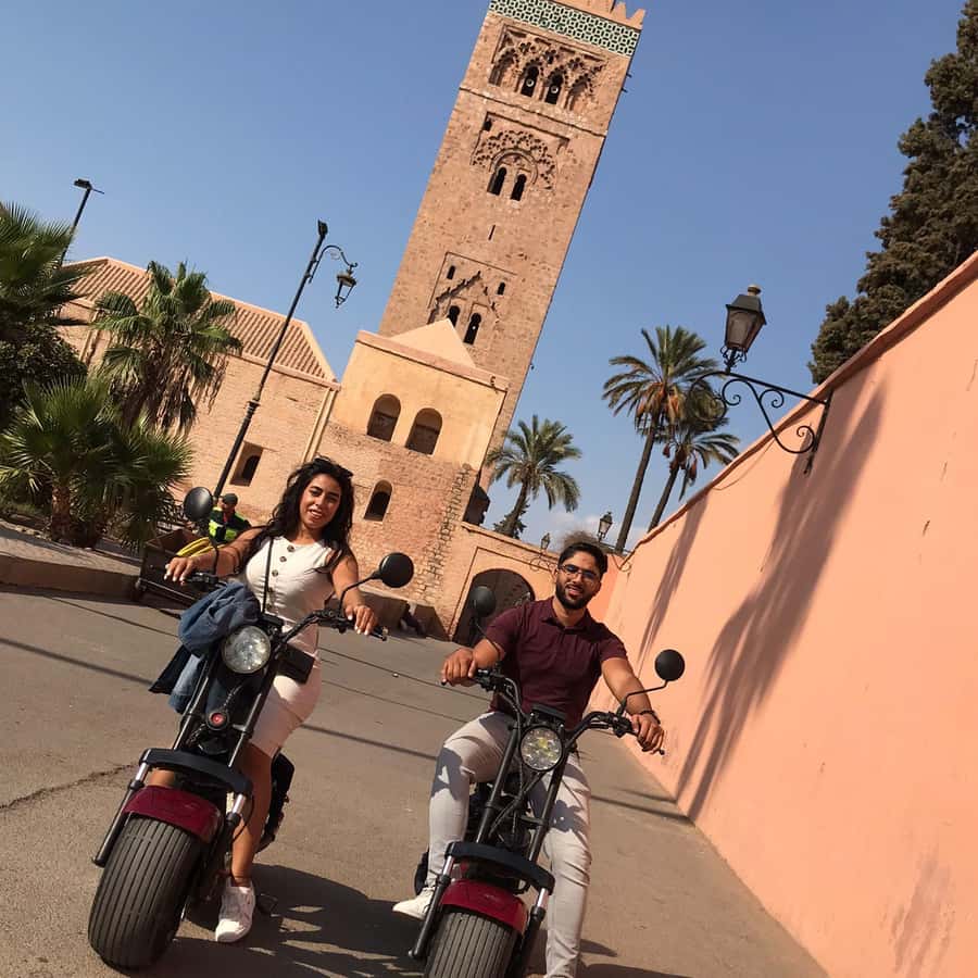 Marrakech: Glide Through the Red City on an EcoScooter Tour! - Koutoubia and Jamaa El Fna: a quick first look
