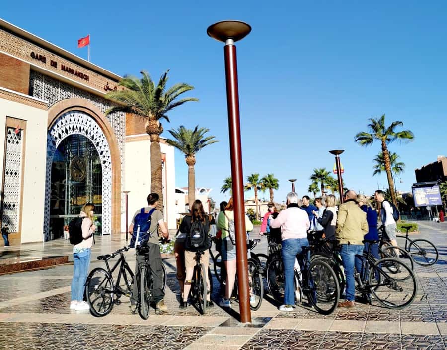 Marrakech: Guided Bike Tour with a local Guide - Key points at a glance