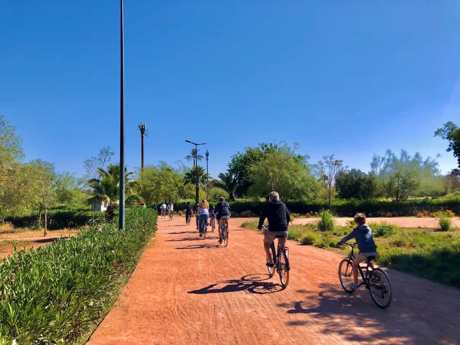 Marrakech:Guided City Cycling Tour - Culture, Colors & Charm - A quiet spiritual stop and a working ceramics workshop