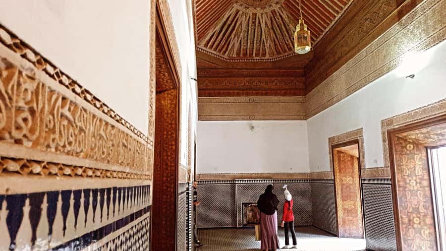 Marrakech: Guided Medina History & Culture Tour - Finish at Jemaa el-Fnaa