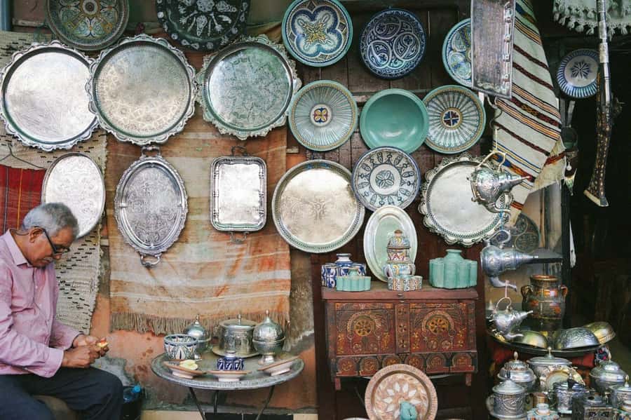 Marrakech Guided Souks Tour with a Local Insider - Foundouks and the old commercial network