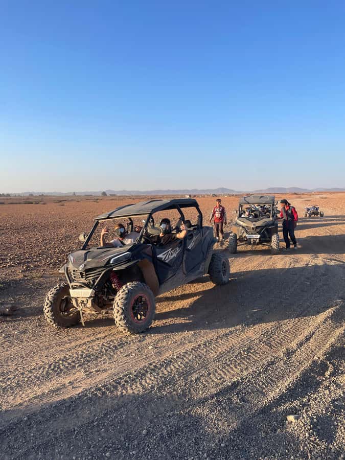 Marrakech: Half-day private tour in a 1000cc buggy in the Agafay Desert - A mint tea break with a local welcome
