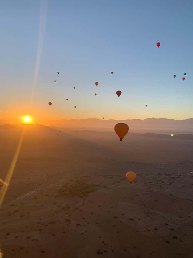 Marrakech: Hot Air Balloon Flight with Berber Breakfast - Coffee, cake, and the balloon launch