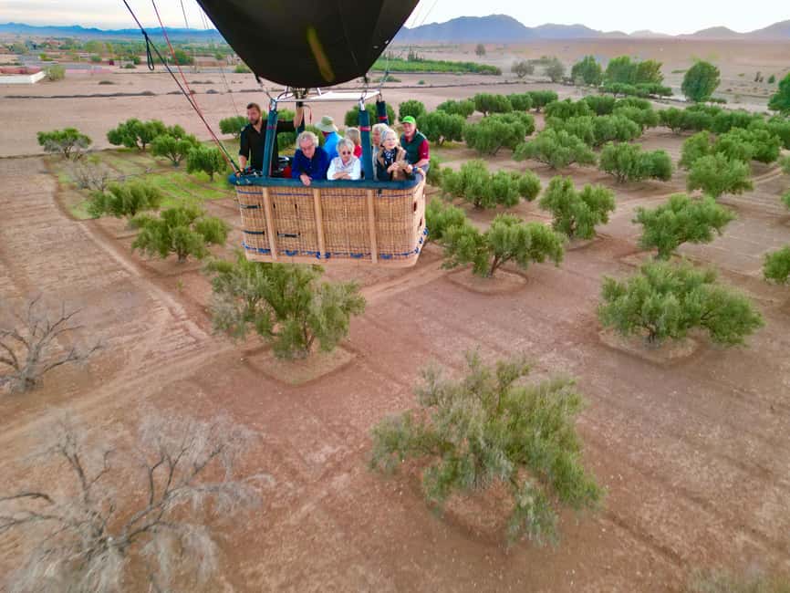 Marrakech: hot-air balloon flight with view of the Atlas Mountains and Berber breakfast - Photos, videos, and the extra-cost decision